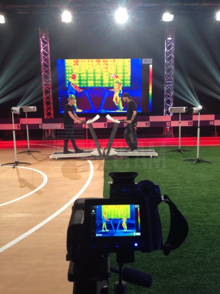 Тепловизионная съёмка бегущих спортсменов