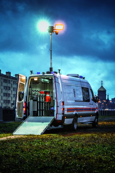 Телескопическая мачта освещения