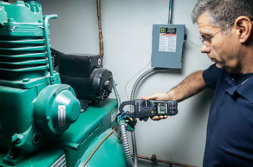 Токовые клещи и электродвигатель