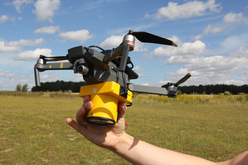 Laser Falcon и дрон DJI