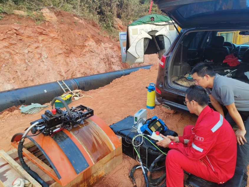 Обследование трубопровода дефектоскопом HS PA30-E