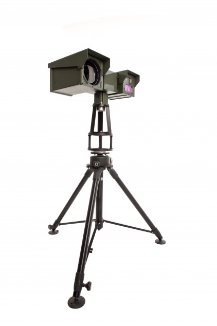 Российский охранный тепловизор на треноге