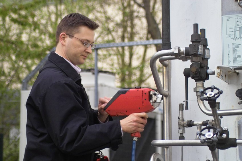 Спектрометр SPECTRO iSORT в работе