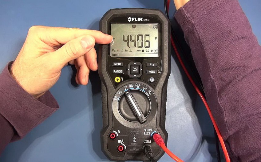 Фото мультиметра FLIR