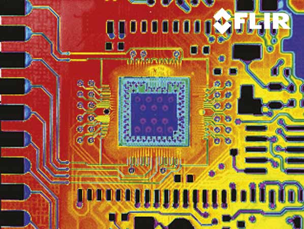 Тепловизионное изображение микропроцессорной платы