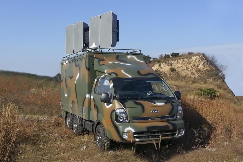 LRAD 2000X на автомобиле